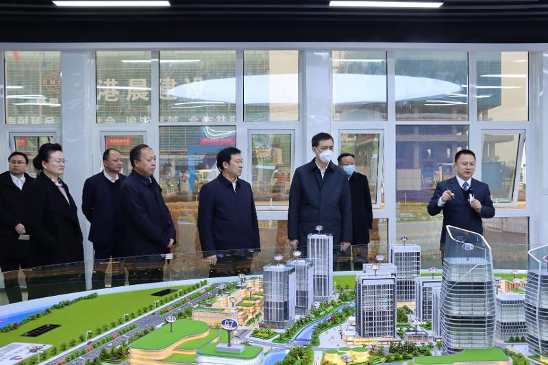 2023年2月，湖南省人民政府副省長周海兵到港晨公司岳陽自貿(mào)片區(qū)數(shù)字經(jīng)濟(jì)產(chǎn)業(yè)綜合體建設(shè)項(xiàng)目調(diào)研指導(dǎo)工作